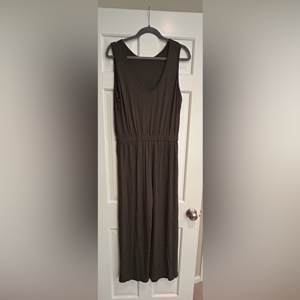 Elegant ALL SEASON Deep Green Sleeveless Jumpsuit